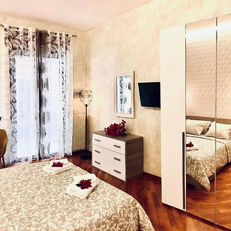Salerno Historic Center Lovely Flat Экстерьер фото